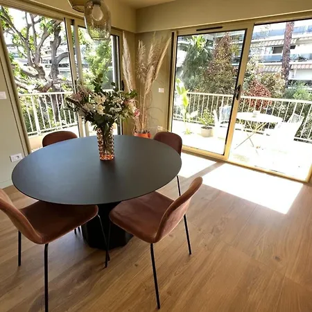 Apartment Juan Les Pins - 4 People - Near The Antibes